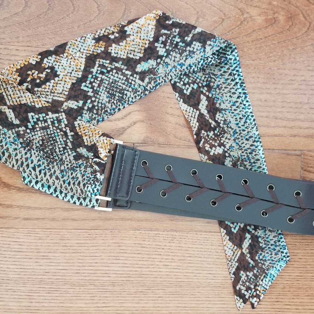 SALE 🖤2 for 80🖤Marciano Python Print Jumpsuit - Picture 5 of 6